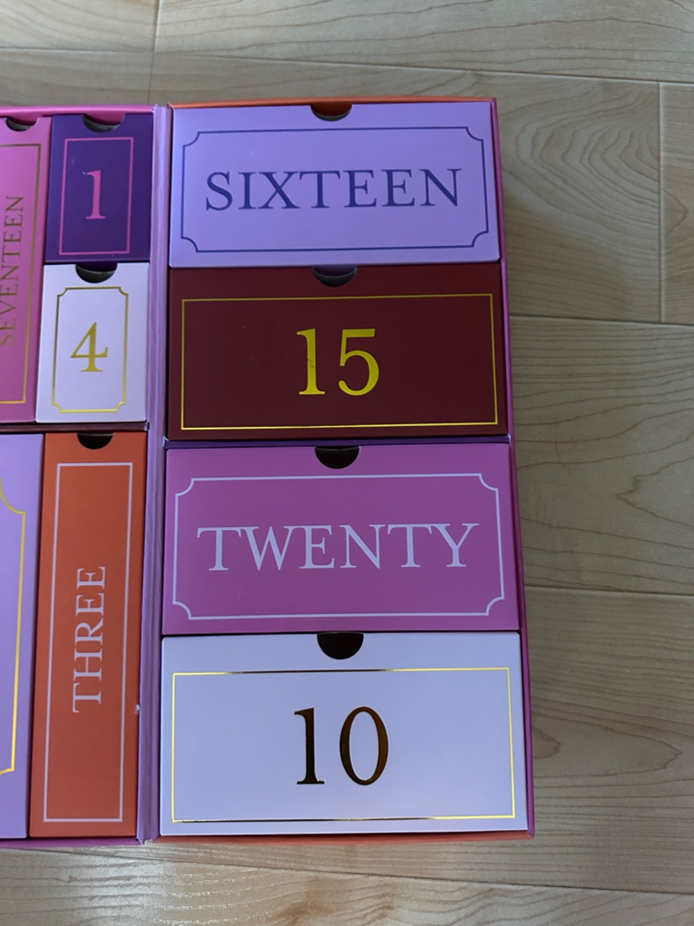 Empty Ipsy Advent Calendar box makeup 2025 - Picture 13 of 13